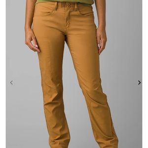 Prana Halle Pant Short NWOT